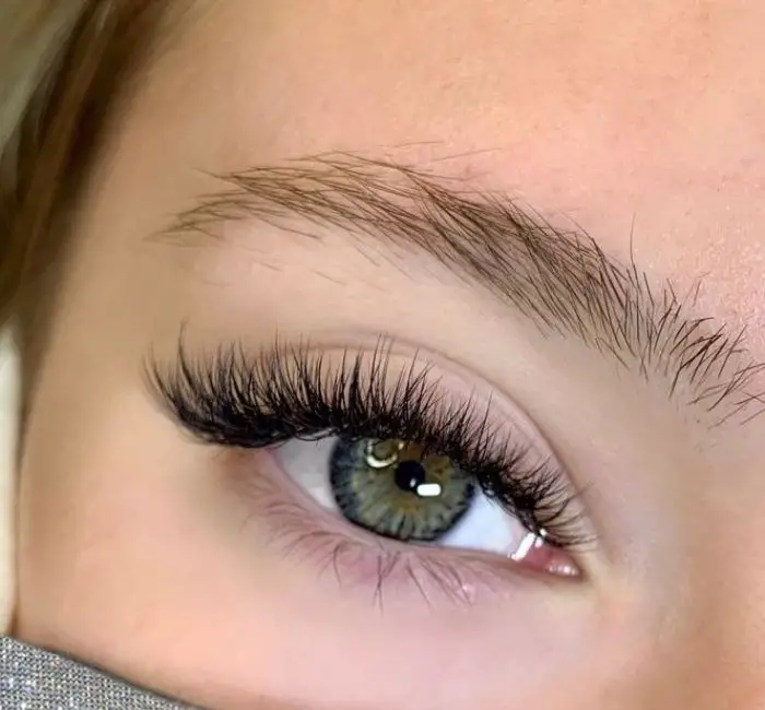types of natural eyelash extensions for beginners